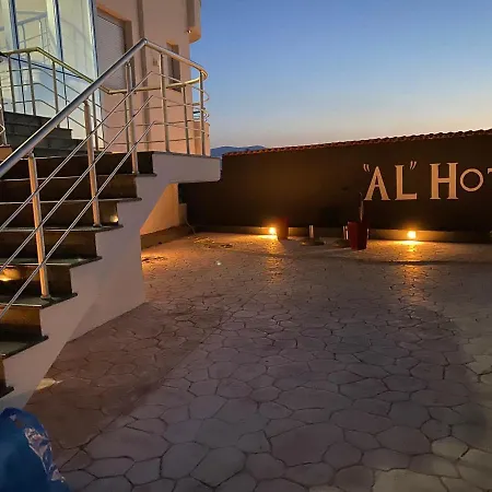 Al Hotel Wlora